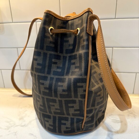 Vintage FENDI 1990s Zucca Print Bucket Bag Excellent Condition with Dust Bag - Picture 5 of 16